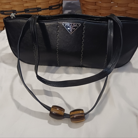 Fashion Shoulder Bag with Damages - Picture 2 of 16